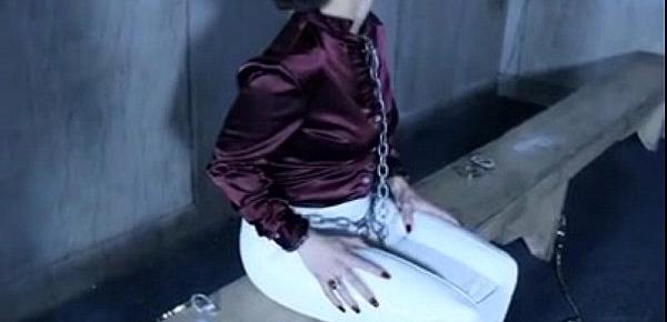  chained in satin blouse Video - varus67 - MyVideo